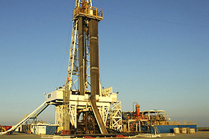 سائل الحفر، أسمنت آبار النفط - الأسمنت